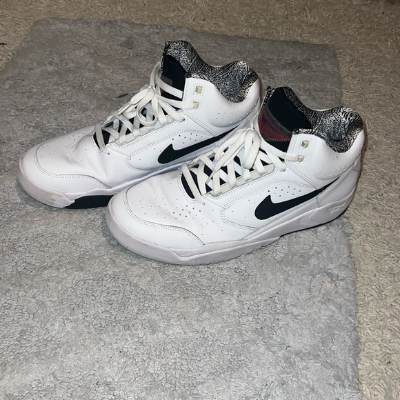 Men’s Nike size 13 white and black shoes - Picture 1 of 4